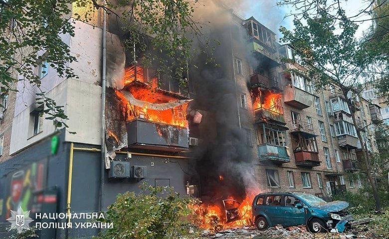 росіяни атакують шахедами ввечері 11 березня