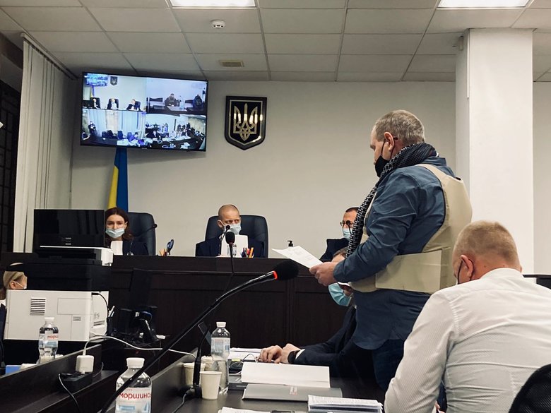 Суд продлил домашний арест экс-судье Чаусу 03