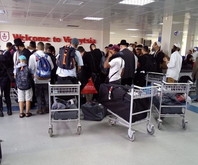 До України прибули майже 25 тисяч хасидів, - Держприкордонслужба 02