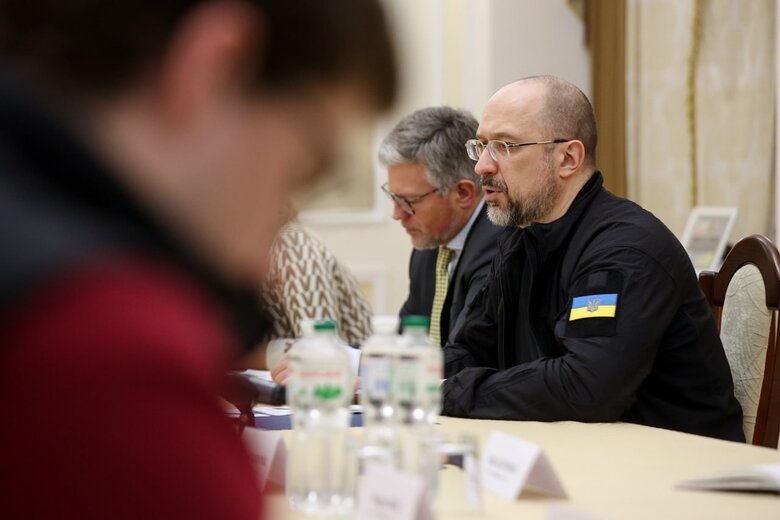 Київ відвідали сенатори Грем, Блюменталь та Вайтгаус 05