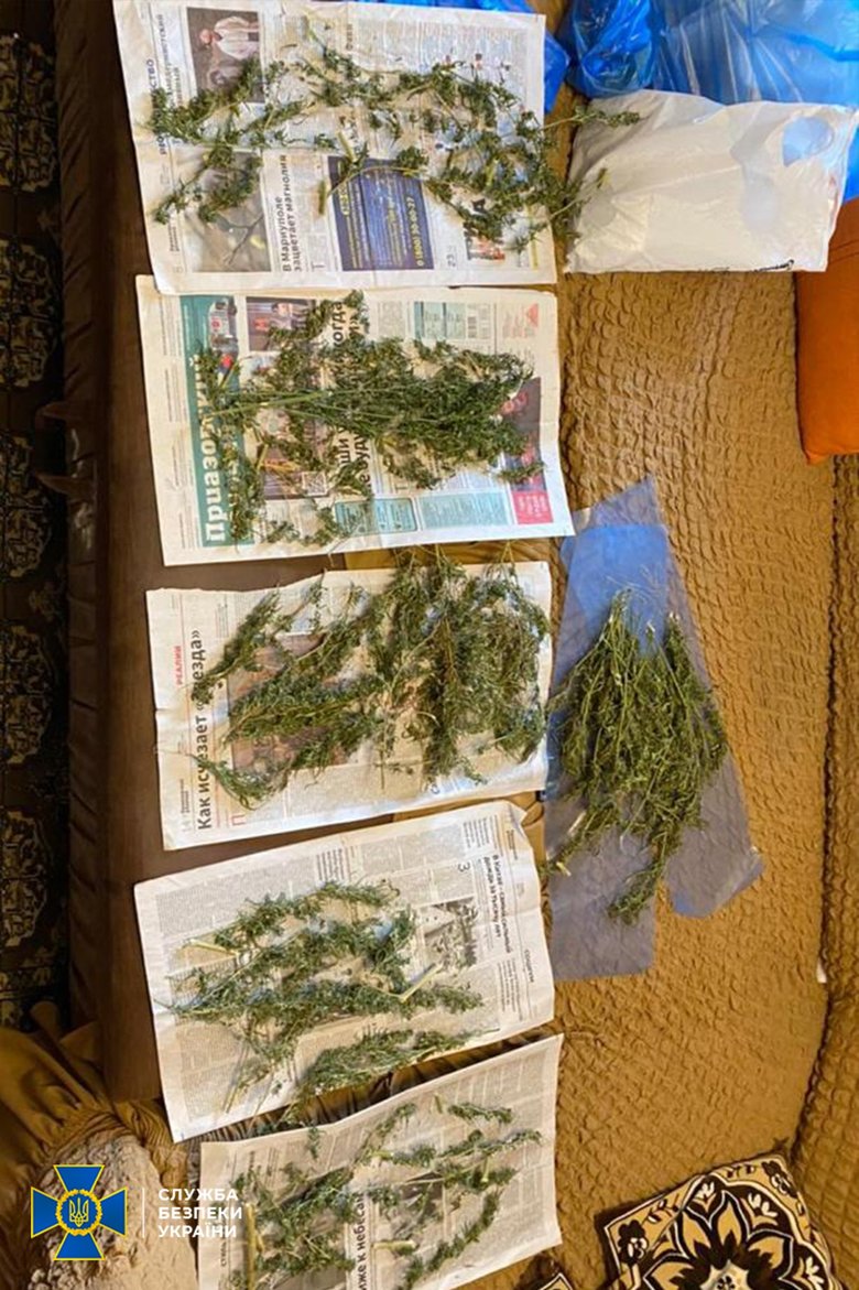 Торговец наркотиками предлагал сотруднику СБУ крышевать его бизнес в Мариуполе 04 Торговец наркотиками предлагал сотруднику СБУ крышевать его бизнес в Мариуполе 04