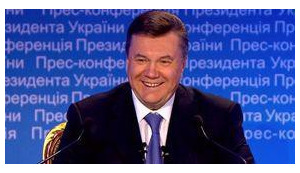 Янукович: В Каневе возле могилы нашего духовного батька мы построили вертолетную площадку. Для всех. + ВИДЕО.