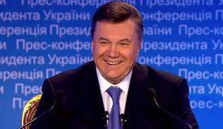 Янукович: В Каневе возле могилы нашего духовного батька мы построили вертолетную площадку. Для всех. + ВИДЕО.