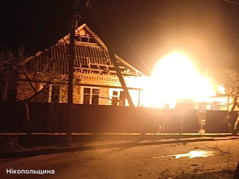 Понад 30 атак за добу: ворог обстріляв три райони Дніпропетровщини