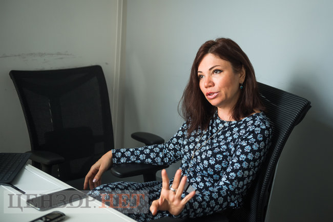 Нардеп ЄС Вікторія Сюмар: Виходить, що нинішня влада щомісяця витрачає на парламент 6 млн доларів, які заносяться ззовні 05