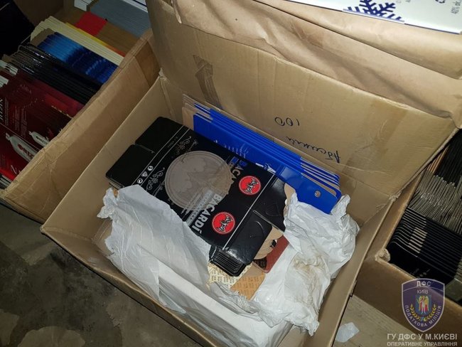 Підпільне виробництво алкогольного фальсифікату ліквідовано на Чернігівщині, вилучено продукції на 1,4 млн грн 13