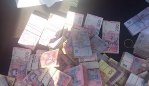 Київські податківці ліквідували конвертаційний центр, через який щодня проходило близько мільйона гривень. ВІДЕО+ФОТОрепортаж