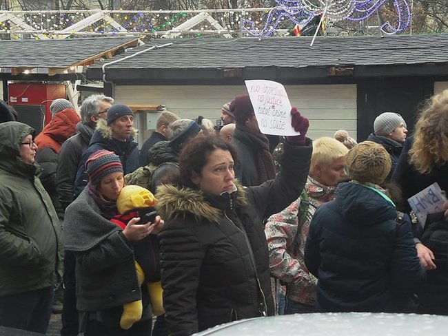 Чарльз Лінч: учасники мітингу в Києві вимагають розслідувати вбивство Ноздровської в найкоротші терміни 12