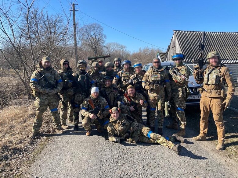 Я думаю, що для росіян це можливість вилізти з якоїсь економічної клоаки і дати тій частині населення, яка фактично на дні, себе реалізувати за рахунок пограбувань. Як колись орда грабувала і вбивала, – Андрій Олещук 08