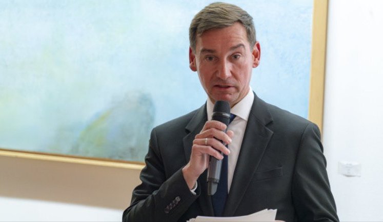 Росія не демонструє готовності до миру, тому ЄС має посилювати підтримку України, - держсекретар Міноборони ФРН Гартманн