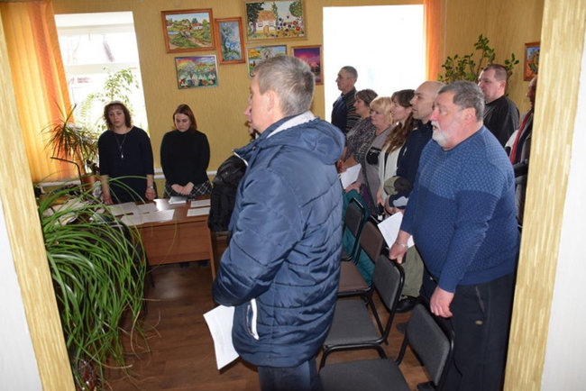 Депутати Новосанжарської ради - Зеленському: Медичний центр для евакуйованих розташований у житловому масиві і підключений до централізованої каналізації 03