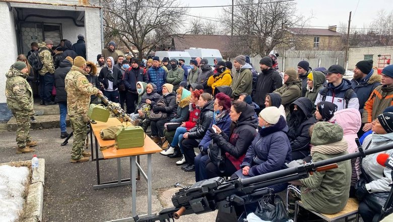 Майже тисяча осіб взяла участь у масштабному вишколі Нацкорпусу у Харкові 05