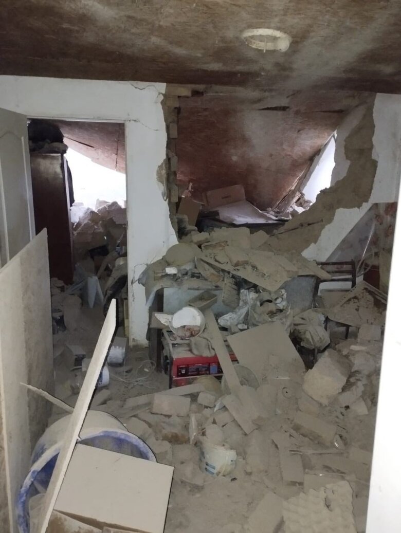 Russians shelled residential buildings in Novodmitrivka, Kherson region: Man injured 01 Russians shelled residential buildings in Novodmitrivka, Kherson region: Man injured 01
