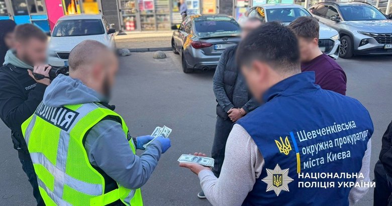 У столиці Нацполіція затримала організатора чергової схеми уникнення служби в армії