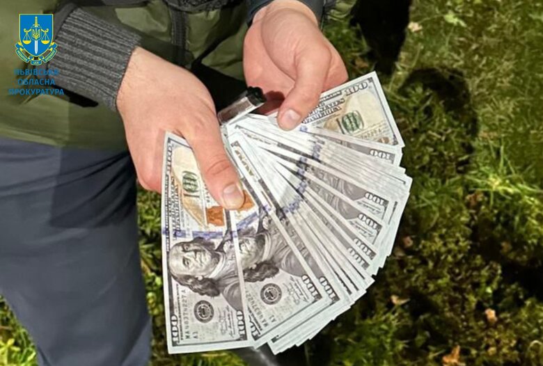 Колишня лікарка обіцяла військовому вплинути на МСЕК