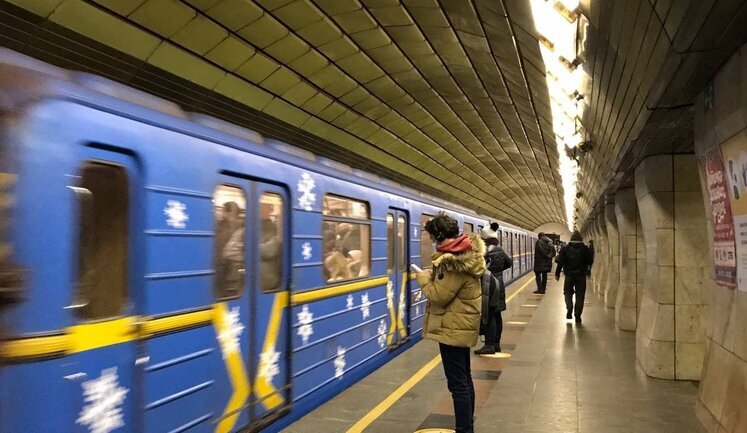 В случае локдауна закрывать метрополитен в Киеве не будут, введут режим спецпропусков, - Поворозник. ВИДЕО