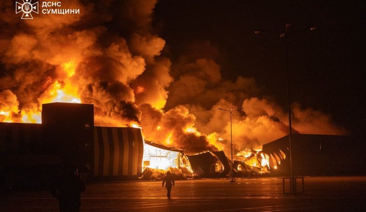 Russian attack on Sumy: house and shopping centre caught fire, rescue workers came under renewed shelling. VIDEO+PHOTOS