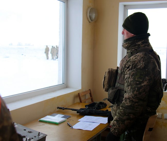 British instructors train 72nd Brigade soldiers under Orbital program 13