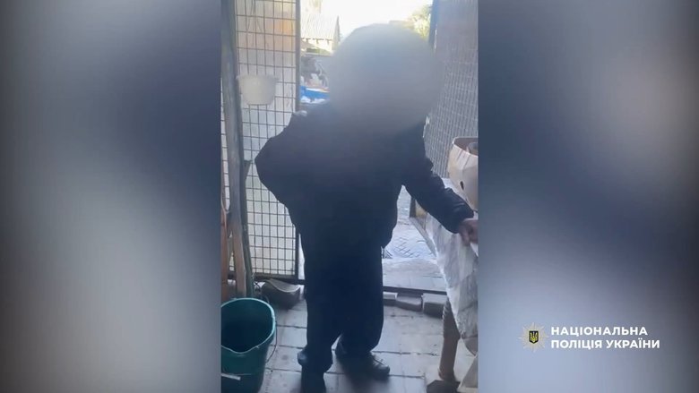 Чоловік понад 20 років тримав людину у трудовому рабстві