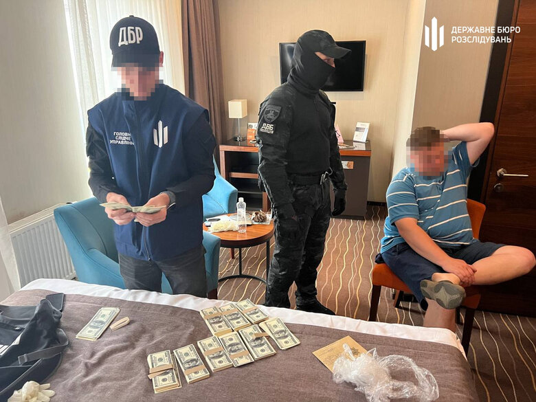 In Lviv, cocaine sales channel from Ecuador was blocked 06