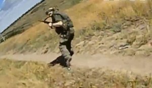 дрон атакує росіянина