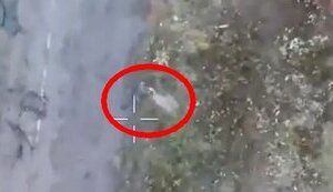Росіянин випадково поцілив собі у голову, намагаючись влучити у безпілотник із автомата. ВIДЕО