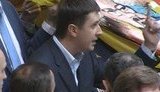 "У нас беспрецедентный случай - действующий президент подписал закон, которого нет", - оппозиция. + ВИДЕО.
