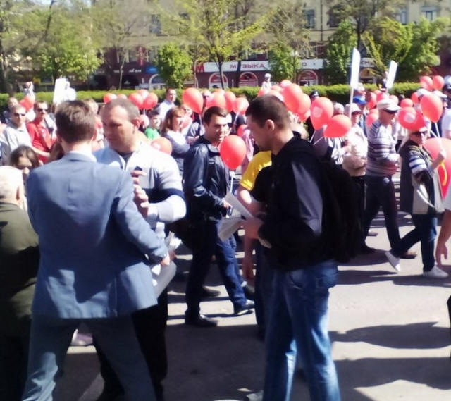 У Дніпрі відбулася сутичка між двома демонстраціями 01