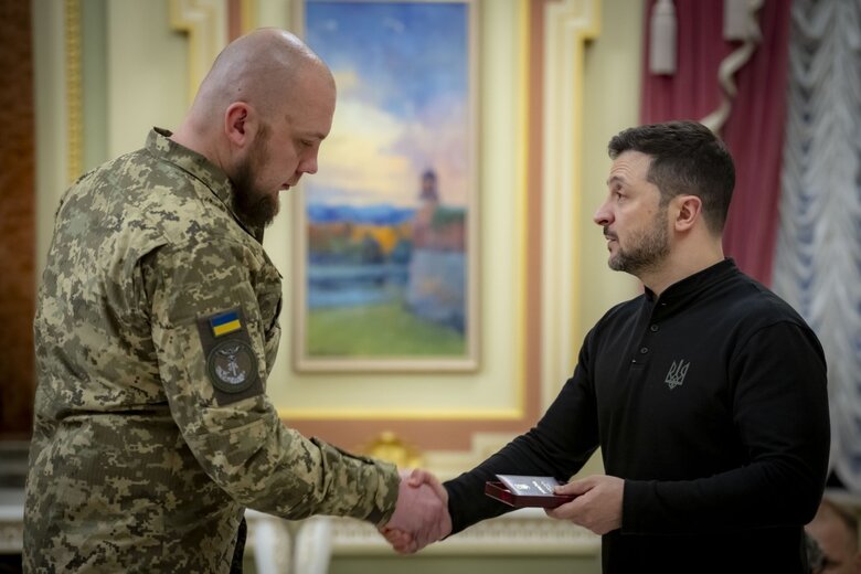 Zelenskyy awarded the heroes of the Kursk operation