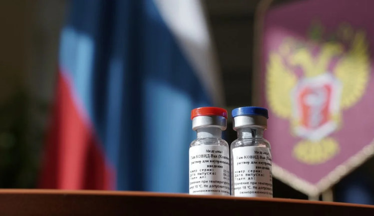 Российские шпионы украли формулу вакцины AstraZeneca для изготовления "Спутник V", - The Sun