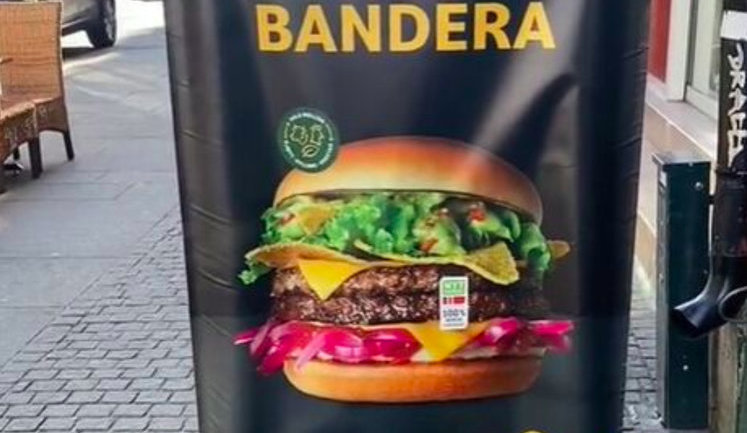 Росіяни визвірилися на норвезький McDonald's через бургер Bandera. ВIДЕО
