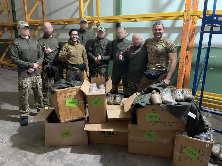 Передали спецпідрозділу Сафарі чергову партію тактичного одягу та амуніції, - Лерос 01 Передали спецпідрозділу Сафарі чергову партію тактичного одягу та амуніції, - Лерос 01