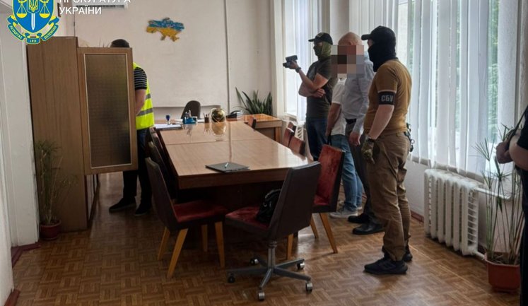 Зняття з військового обліку за $15 000: судитимуть директора комунального закладу Київщини, - Офіс генпрокурора. ФОТО
