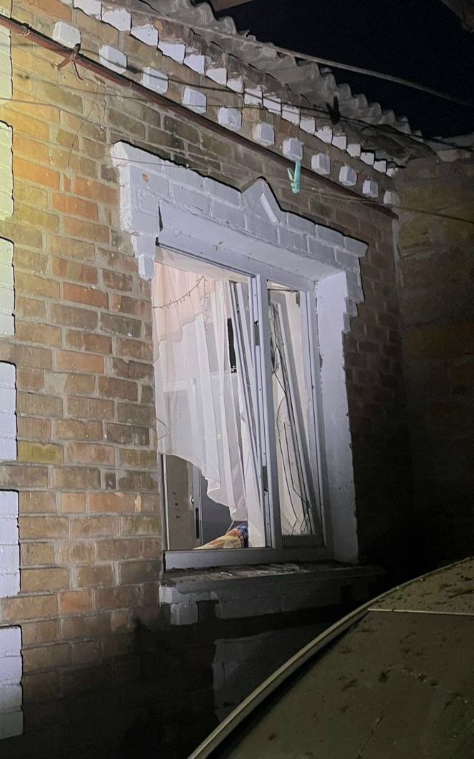 За ніч окупанти знову атакували Нікопольщину Дніпропетровської області 02