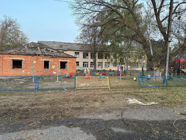 Occupiers strike at Borova at night, shell 5 districts of Kharkiv region in 24 hours 01