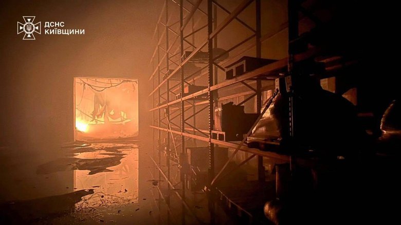 удар по складу рошен