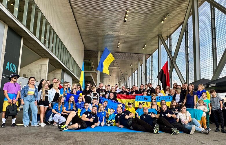 Ukrainian veterans set strongman world record 09