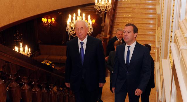 медведев азаров