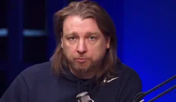 Мені соромно за киян. Не скигліть. Всі страждають, а Київ найбільш захищений, - заброньований пропагандист Петров. ВIДЕО