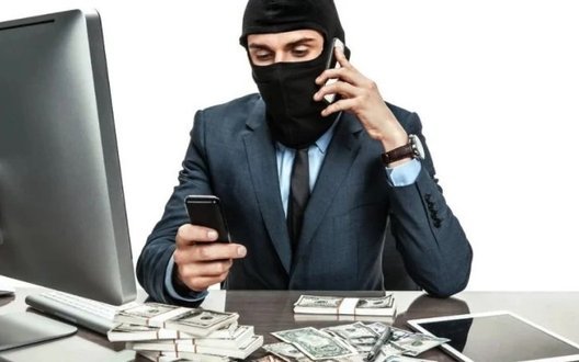 За рік українці втратили 1,4 мільярда через шахрайство з картками: найпоширеніші схеми обману. ІНФОГРАФІКА