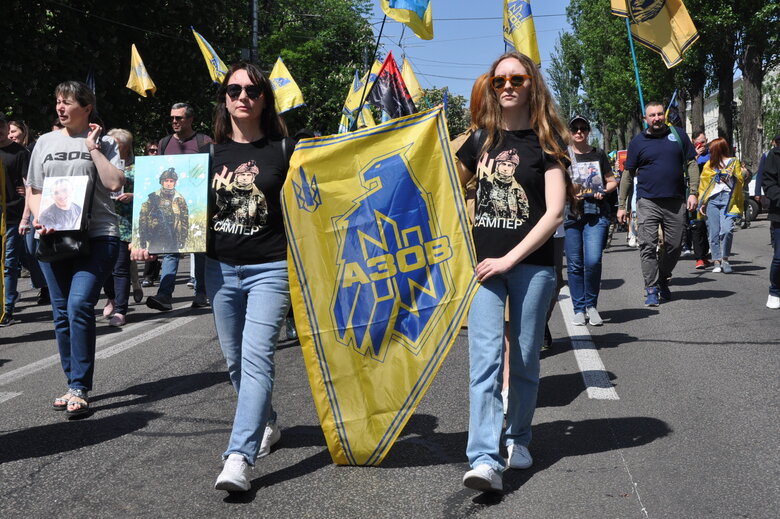 Anniversary of order to withdraw from Azovstal: march We are waiting for home of heroes of Mariupol took place in center of Kyiv 21
