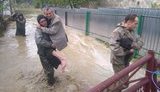 Подтоплены дома, улицы и приют для животных: спасатели на Прикарпатье ликвидируют последствия непогоды. ФОТОрепортаж