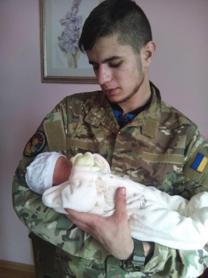 Діма, яка війна?! Тобі вісімнадцять! - Я піду! Я мушу там бути. Розмова із сім’єю Да Вінчі 23