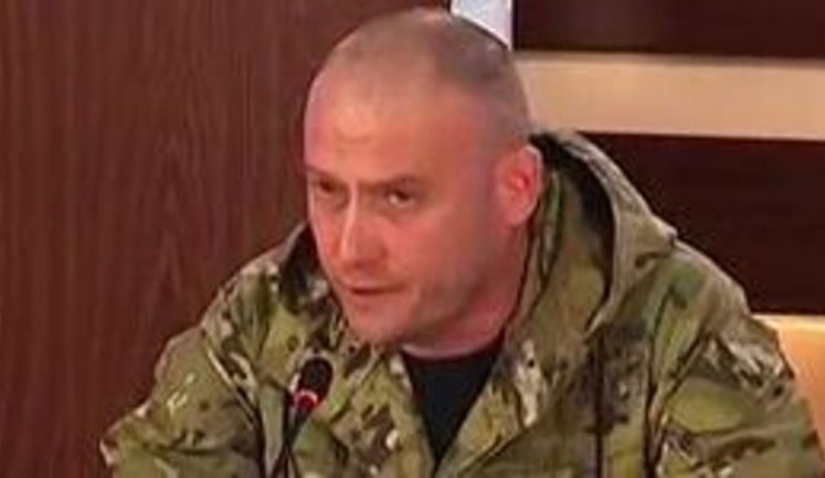 Ярош призвал сторонников готовиться к активным акциям гражданского неповиновения