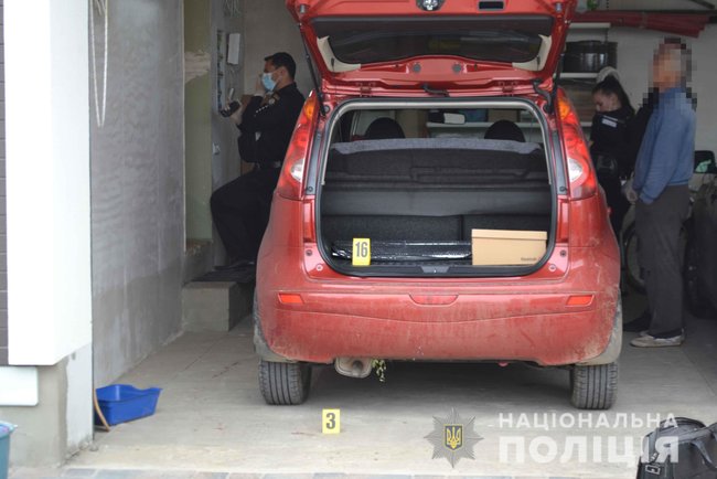 На Рівненщині жінка вбила чоловіка, поранила доньку-підлітка та намагалася накласти на себе руки, - Нацполіція 02