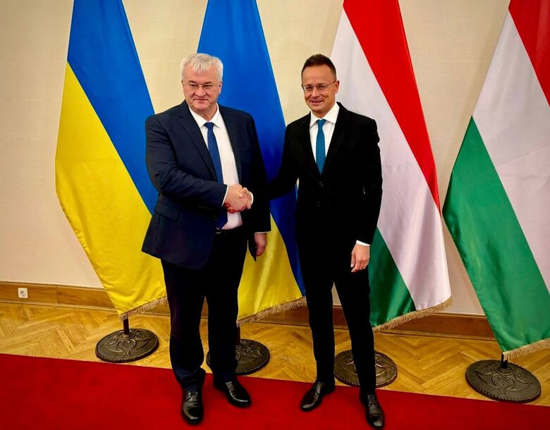 Сибіга прибув до Угорщини на переговори з Сійярто