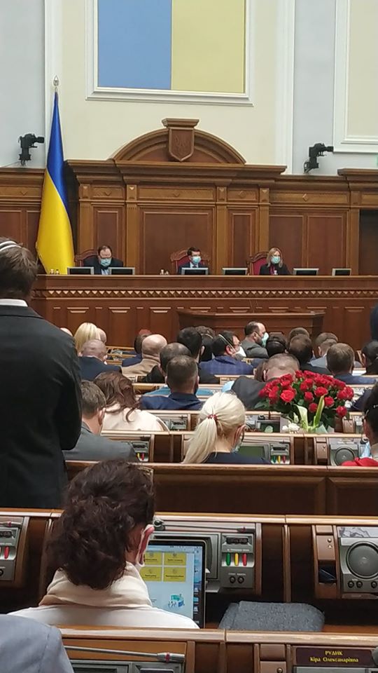 Наказывать за поправочный терроризм хотят не слуг народа, а весь парламент, - нардеп Голоса Юрчишин об изменениях в Регламент Рады 01