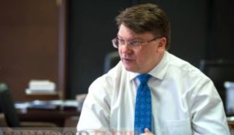 Игорь Жданов: "Если выйдем на ЧМ-2018 по футболу, решение о том, ехать ли в Россию, будет принимать ФФУ. Думаю, что посоветовавшись с Президентом, Премьером и Радой"