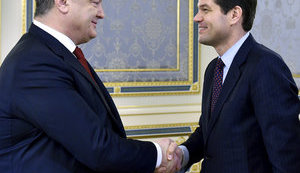 Митчелл - Порошенко: США продолжат поддерживать Украину и готовы усилить цену для Москвы за продолжение агрессии