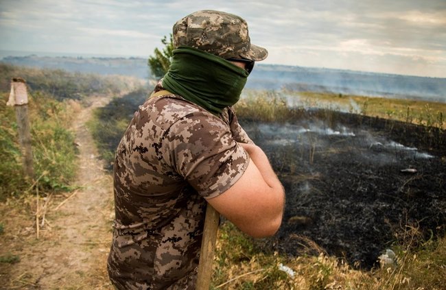 Shells detonate in occupied Donbas, fire reaches Ukrainian positions 10